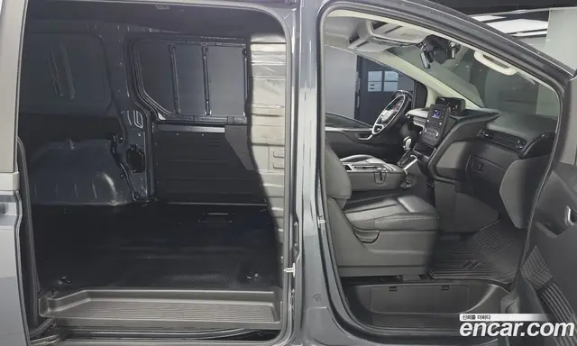 Hyundai Staria 2023 2.2 автомат (гидро), миниатюра 11