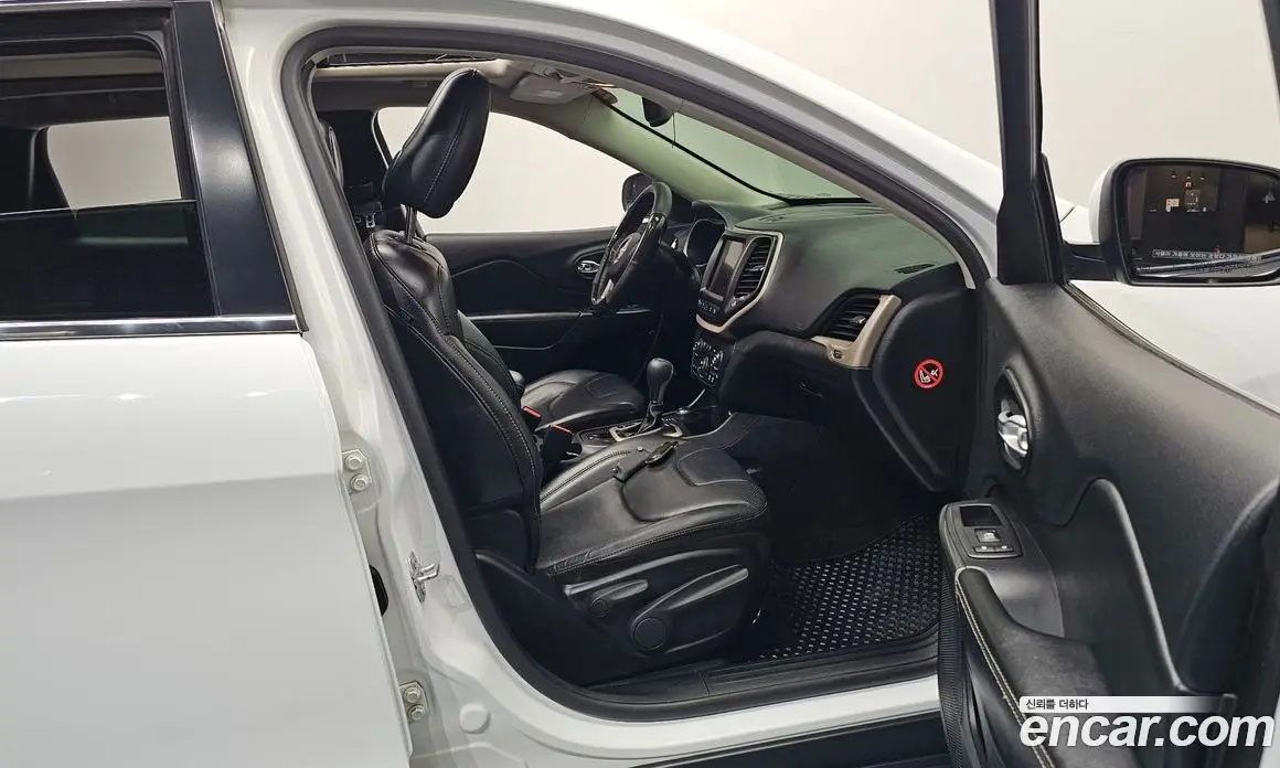 Jeep Cherokee 2015 2.0 автомат (гидро), фото 11