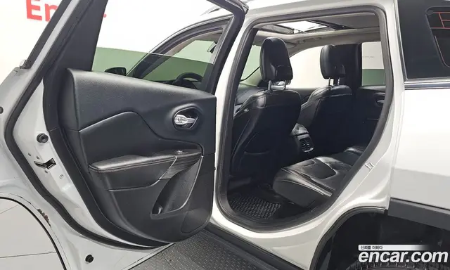 Jeep Cherokee 2015 2.0 автомат (гидро), миниатюра 12