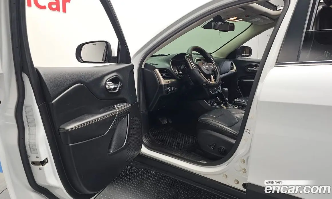 Jeep Cherokee 2015 2.0 автомат (гидро), фото 10