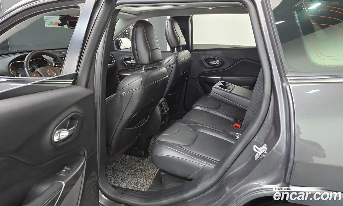Jeep Cherokee 2021 2.4 автомат (гидро), фото 11 Jeep Cherokee 2021 2.4 автомат (гидро), фото 11