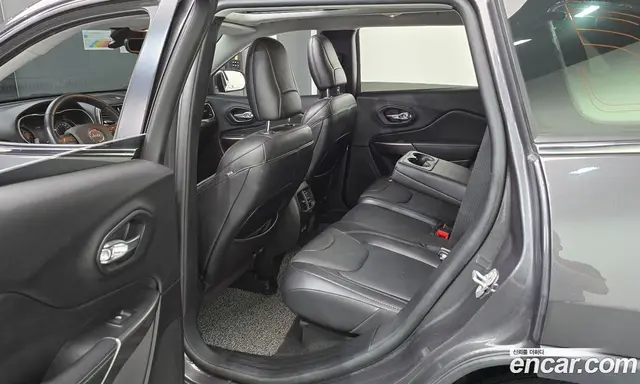 Jeep Cherokee 2021 2.4 автомат (гидро), миниатюра 11 Jeep Cherokee 2021 2.4 автомат (гидро), миниатюра 11