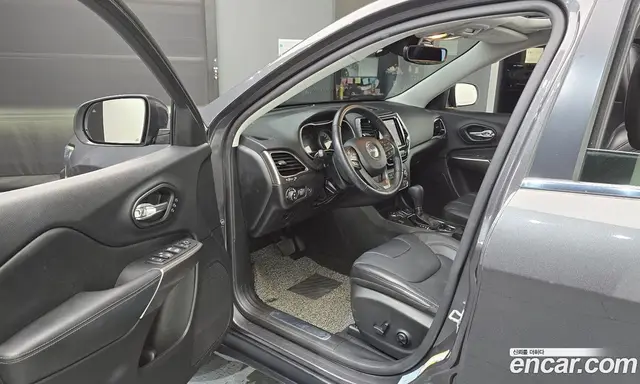 Jeep Cherokee 2021 2.4 автомат (гидро), миниатюра 10 Jeep Cherokee 2021 2.4 автомат (гидро), миниатюра 10