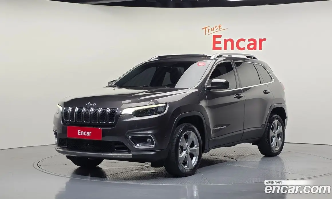 Jeep Cherokee 2021 2.4 автомат (гидро), фото 1 Jeep Cherokee 2021 2.4 автомат (гидро), фото 1