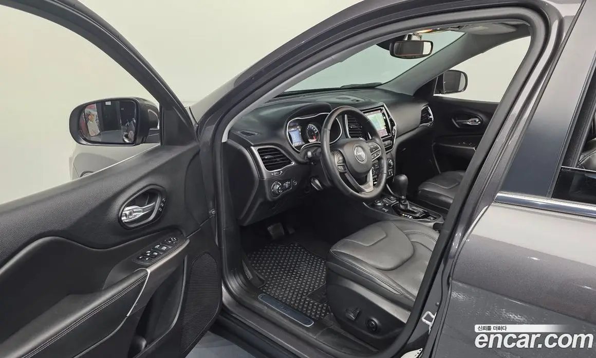Jeep Cherokee 2021 2.4 автомат (гидро), фото 10 Jeep Cherokee 2021 2.4 автомат (гидро), фото 10