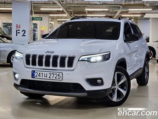 Jeep Cherokee, 2022, 2 500 км