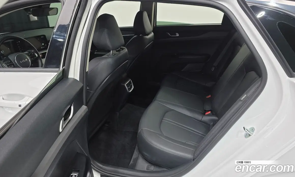 Kia K5 (Optima) 2024 2.0 автомат (гидро), фото 12 Kia K5 (Optima) 2024 2.0 автомат (гидро), фото 12