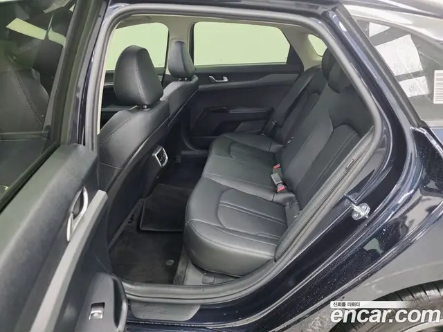 Kia K5 (Optima) 2026 2.0 автомат (гидро), миниатюра 10 Kia K5 (Optima) 2026 2.0 автомат (гидро), миниатюра 10