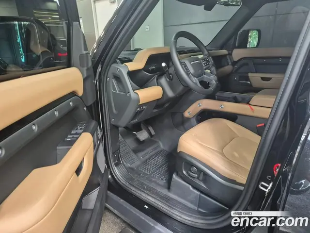 Land Rover Defender 2026 3.0 автомат (гидро), миниатюра 7