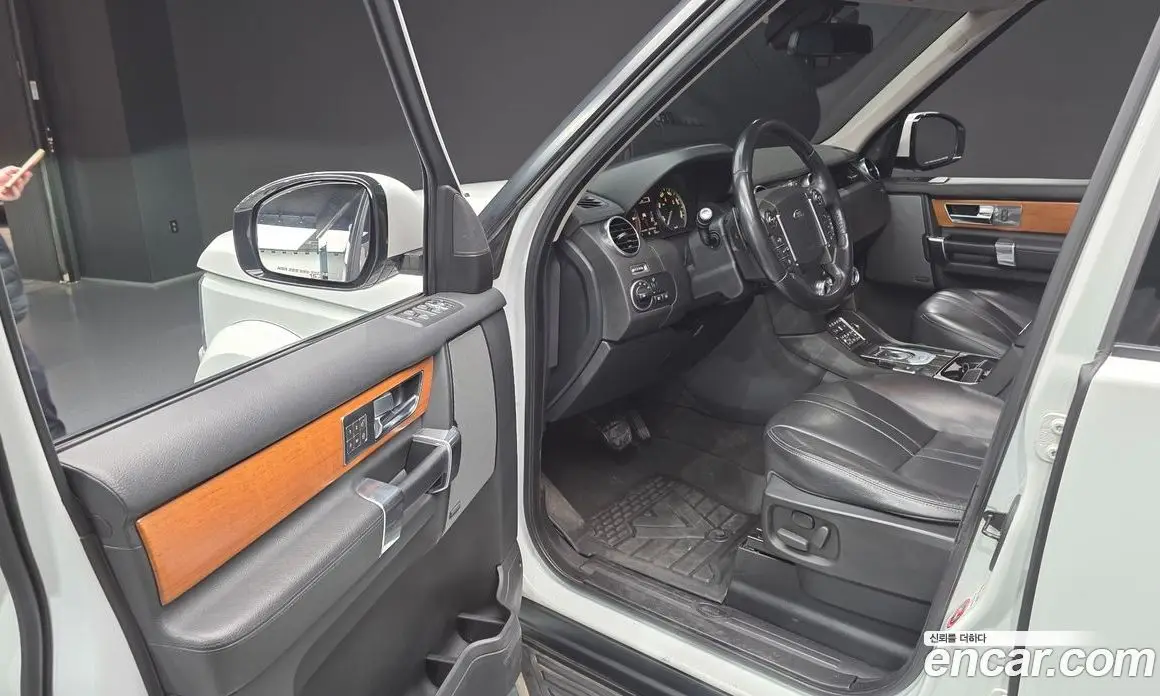 Land Rover Discovery 2015 3.0 автомат (гидро), фото 11 Land Rover Discovery 2015 3.0 автомат (гидро), фото 11