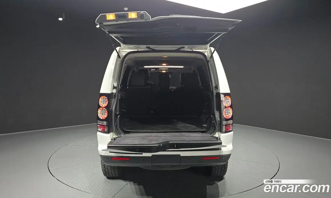 Land Rover Discovery 2015 3.0 автомат (гидро), фото 20 Land Rover Discovery 2015 3.0 автомат (гидро), фото 20
