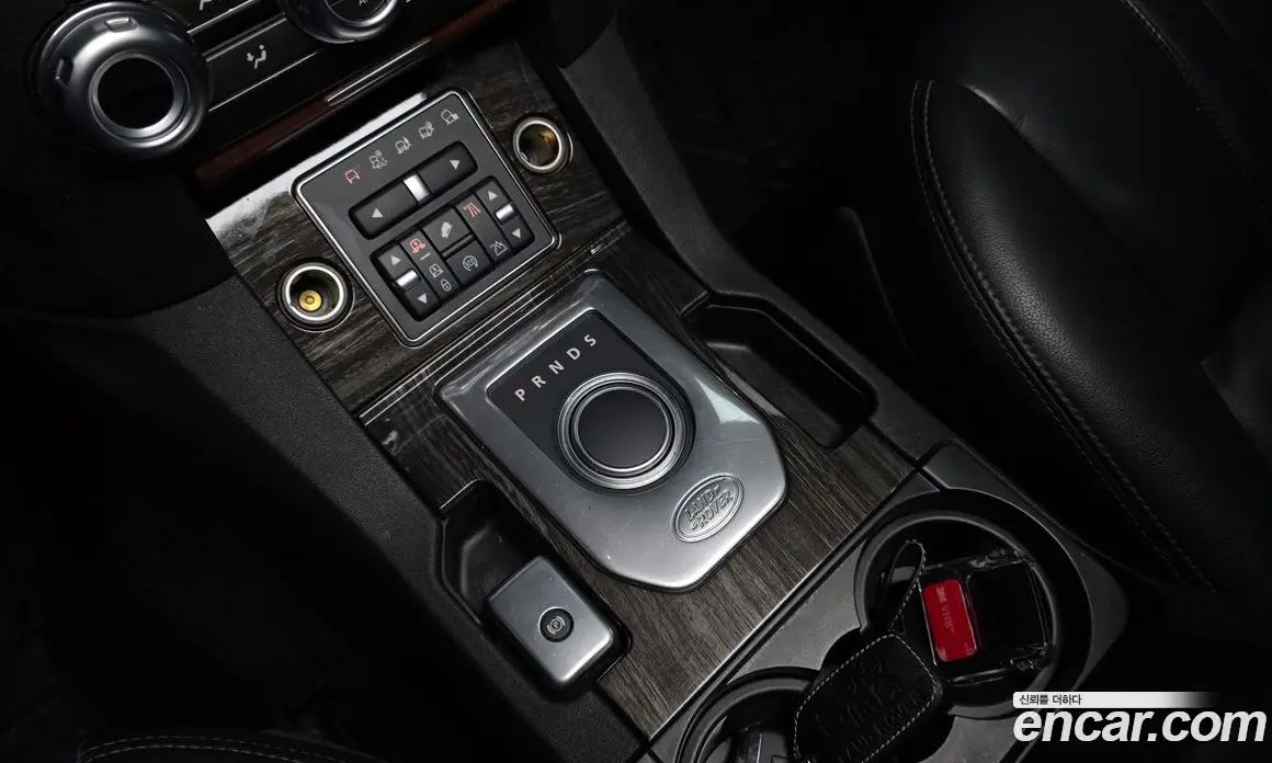 Land Rover Discovery 2015 3.0 автомат (гидро), фото 9 Land Rover Discovery 2015 3.0 автомат (гидро), фото 9