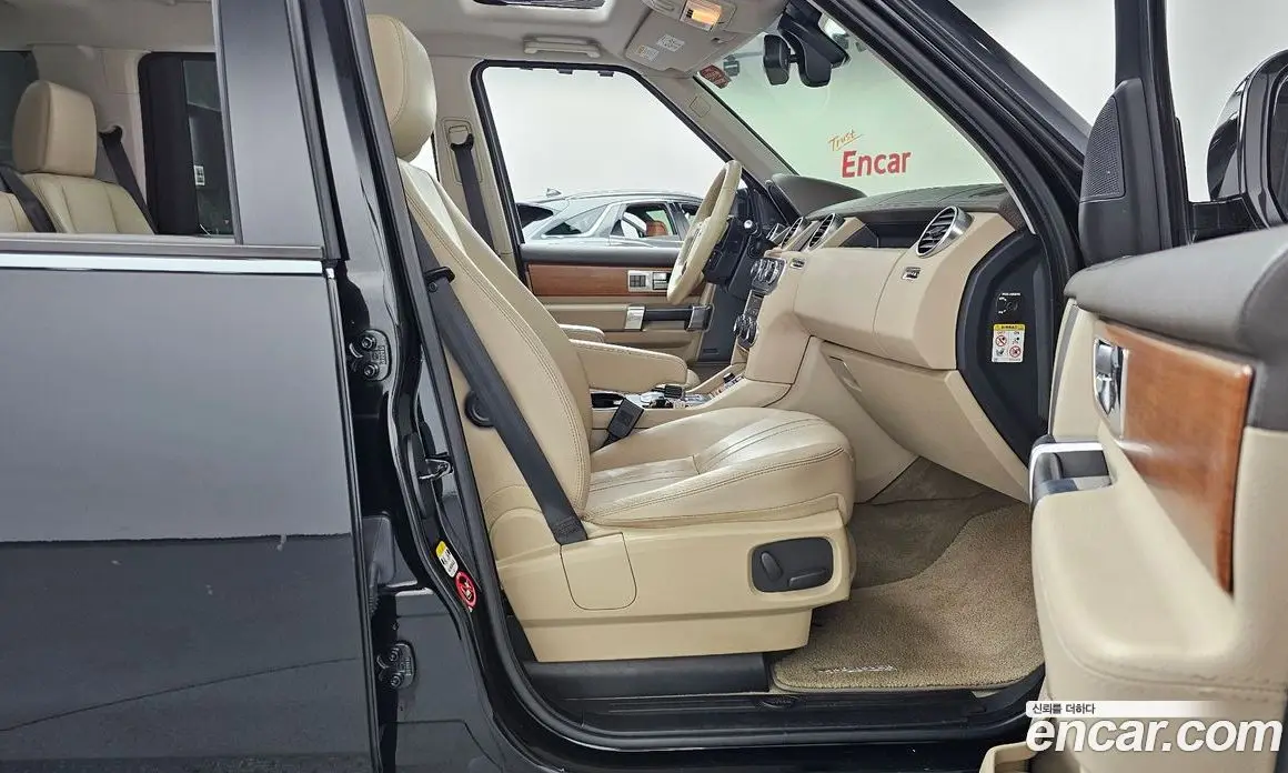 Land Rover Discovery 2016 3.0 автомат (гидро), фото 11