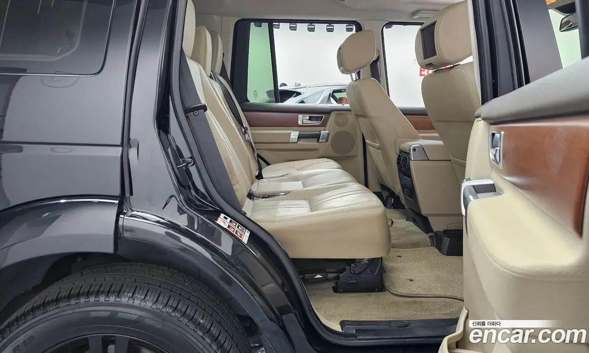 Land Rover Discovery 2016 3.0 автомат (гидро), фото 12