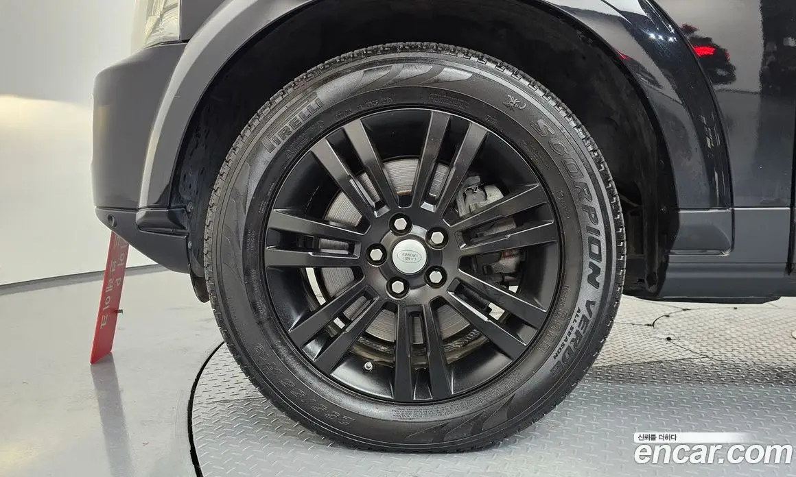 Land Rover Discovery 2016 3.0 автомат (гидро), фото 5