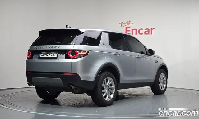 Land Rover Discovery Sport 2017 2.0 автомат (гидро), миниатюра 2