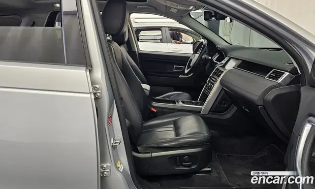 Land Rover Discovery Sport 2017 2.0 автомат (гидро), миниатюра 11