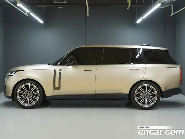 Land Rover Range Rover 2024 4.4 автомат (гидро), миниатюра 2 Land Rover Range Rover 2024 4.4 автомат (гидро), миниатюра 2