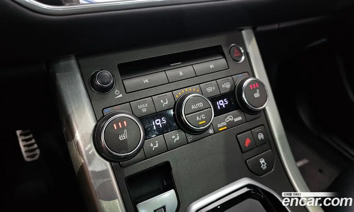 Land Rover Range Rover Evoque 2014 2.2 автомат (гидро), фото 17