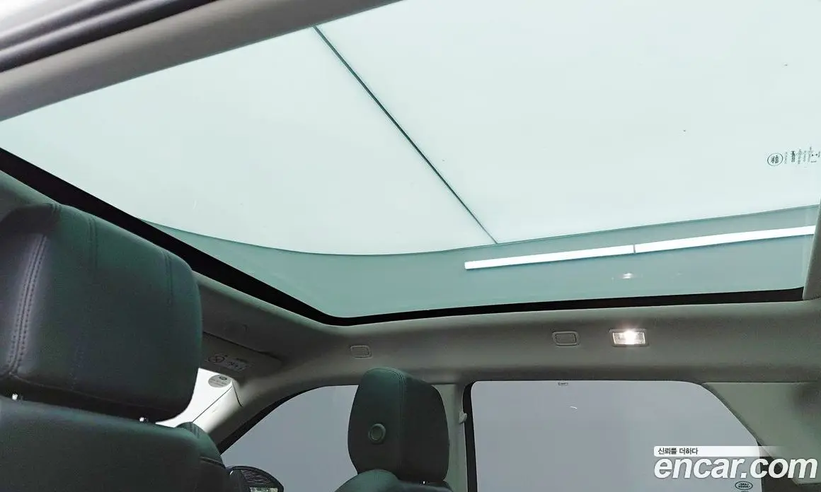 Land Rover Range Rover Evoque 2021 2.0 автомат (гидро), фото 20