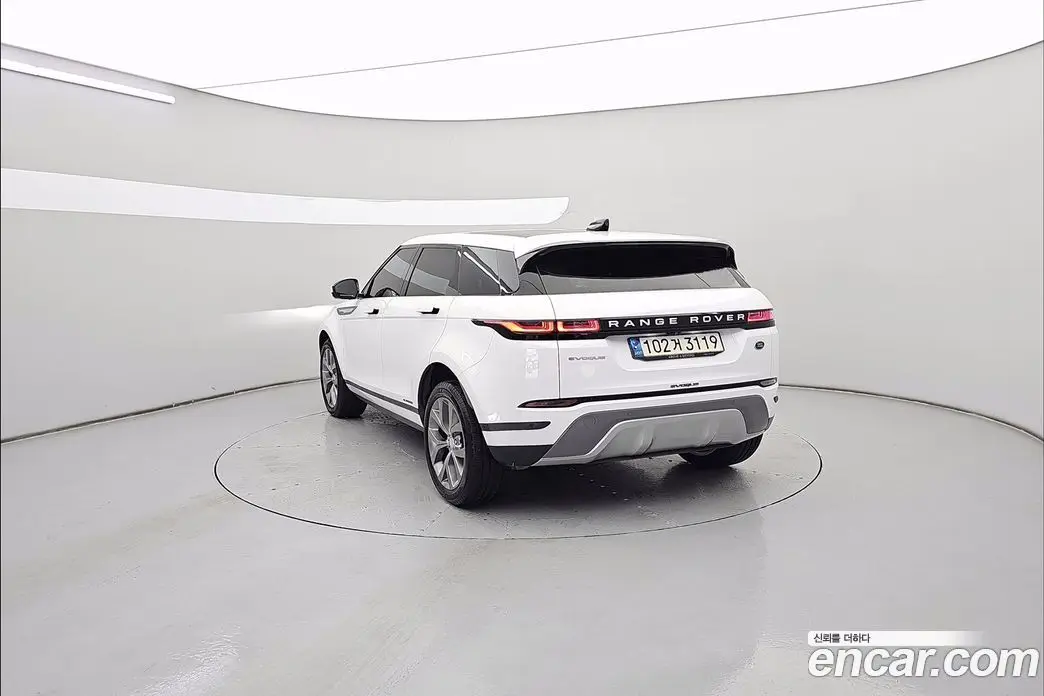 Land Rover Range Rover Evoque 2021 2.0 автомат (гидро), фото 3