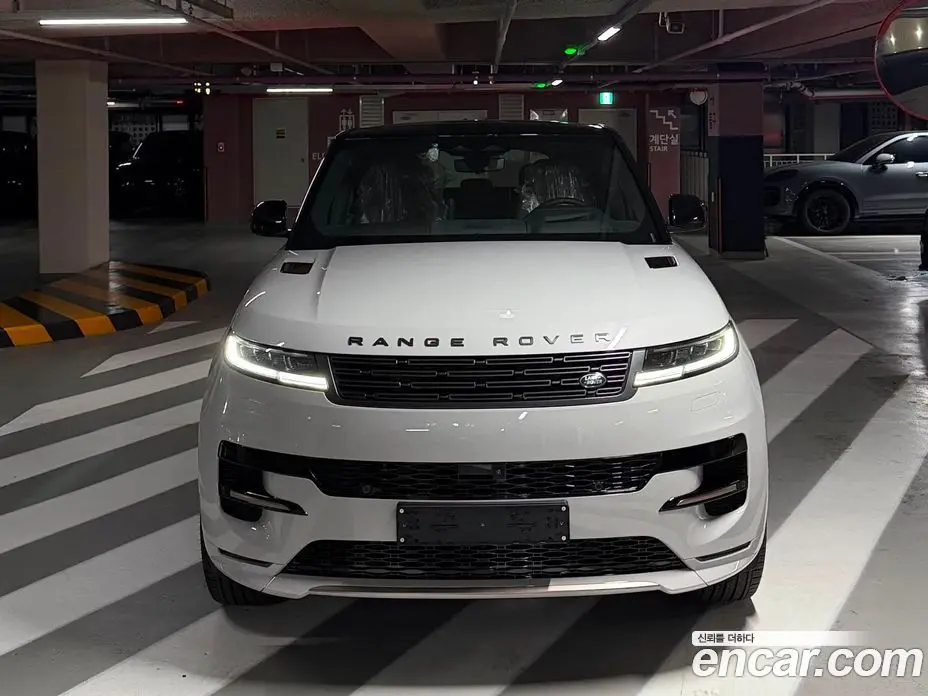 Land Rover Range Rover Sport 2026 3.0 автомат (гидро), фото 2 Land Rover Range Rover Sport 2026 3.0 автомат (гидро), фото 2