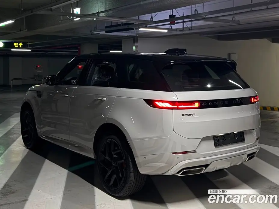 Land Rover Range Rover Sport 2026 3.0 автомат (гидро), фото 4 Land Rover Range Rover Sport 2026 3.0 автомат (гидро), фото 4