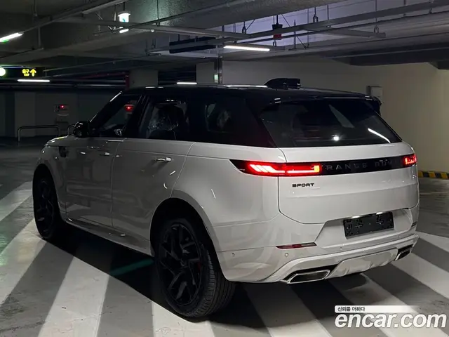 Land Rover Range Rover Sport 2026 3.0 автомат (гидро), миниатюра 4 Land Rover Range Rover Sport 2026 3.0 автомат (гидро), миниатюра 4
