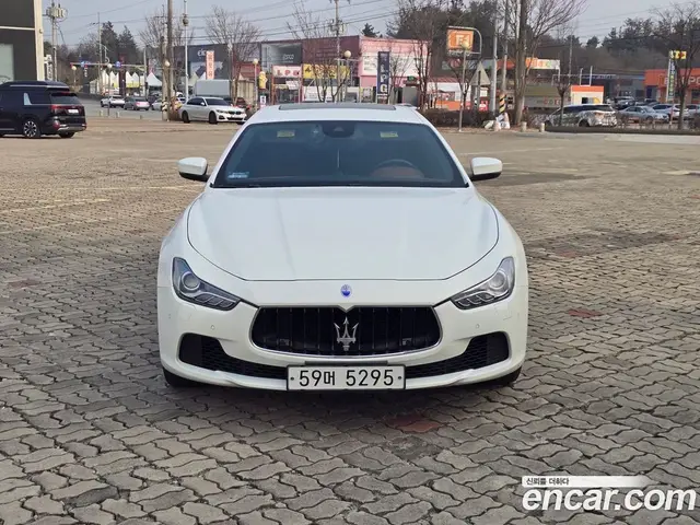 Maserati Ghibli 2017 3.0 автомат (гидро), миниатюра 2 Maserati Ghibli 2017 3.0 автомат (гидро), миниатюра 2