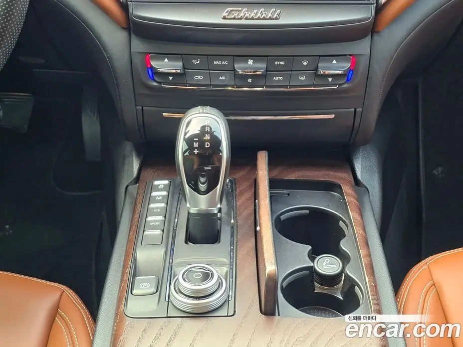 Maserati Ghibli 2017 3.0 автомат (гидро), фото 13 Maserati Ghibli 2017 3.0 автомат (гидро), фото 13