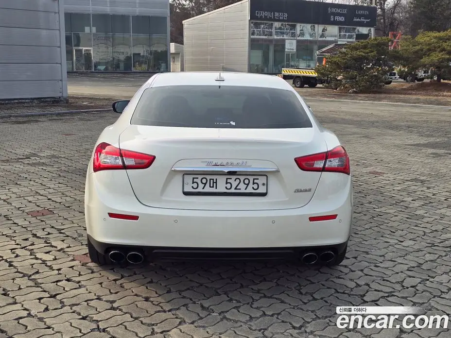 Maserati Ghibli 2017 3.0 автомат (гидро), фото 5 Maserati Ghibli 2017 3.0 автомат (гидро), фото 5