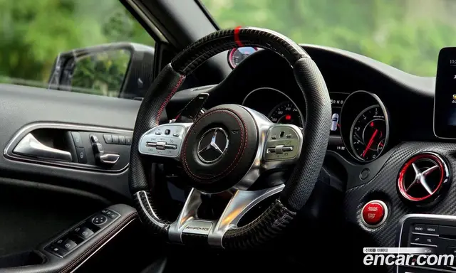 Mercedes-Benz A-Class 2018 2.0 автомат (гидро), миниатюра 12