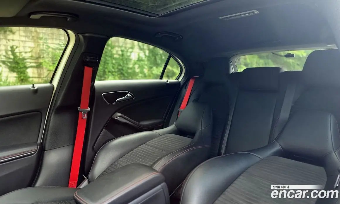 Mercedes-Benz A-Class 2018 2.0 автомат (гидро), фото 13 Mercedes-Benz A-Class 2018 2.0 автомат (гидро), фото 13