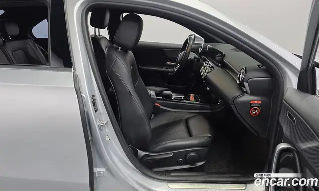 Mercedes-Benz A-Class 2021 1.9 автомат (гидро), миниатюра 11