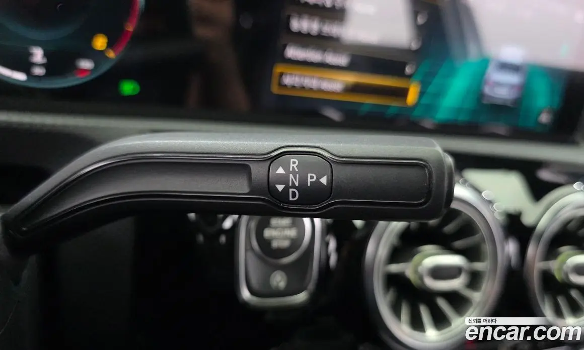 Mercedes-Benz A-Class 2021 1.9 автомат (гидро), фото 9