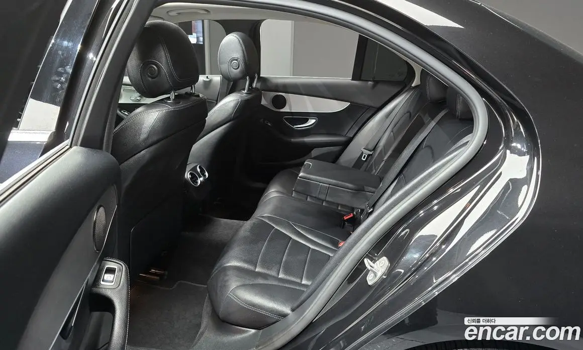 Mercedes-Benz C-Class 2017 2.1 автомат (гидро), фото 12 Mercedes-Benz C-Class 2017 2.1 автомат (гидро), фото 12