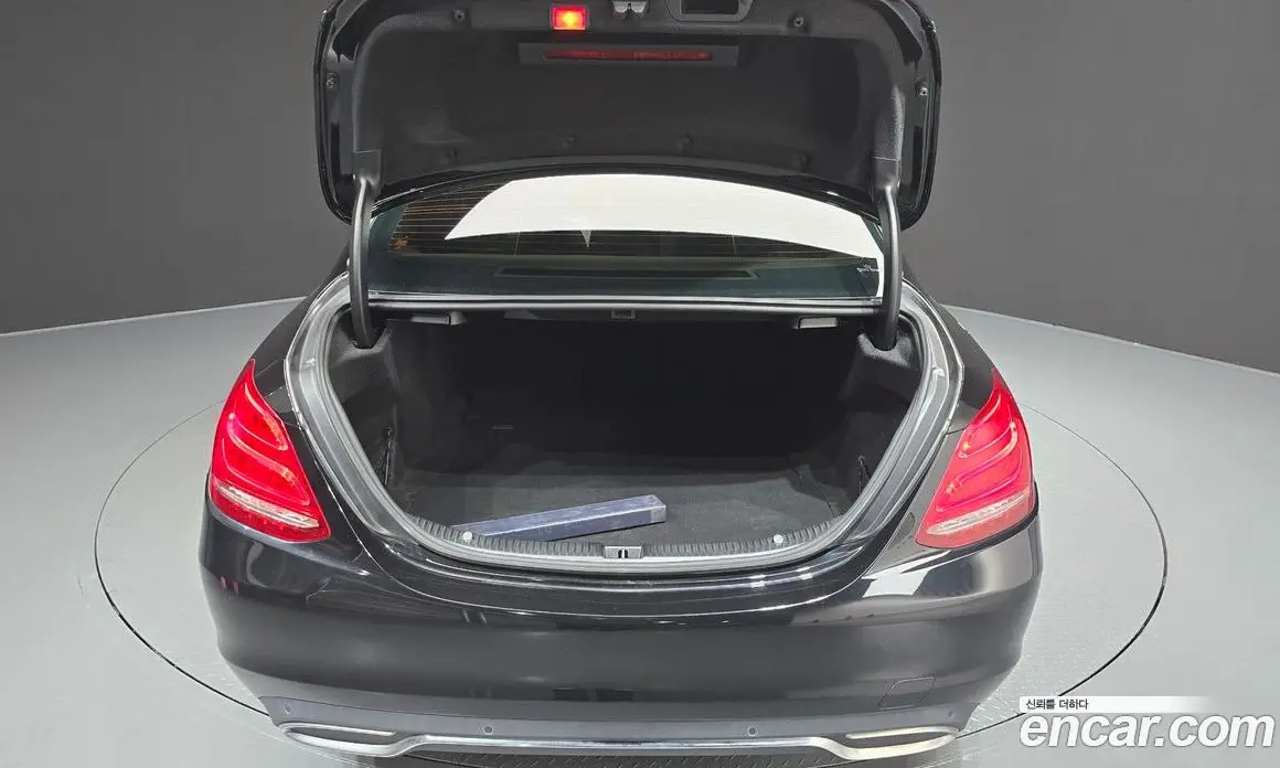 Mercedes-Benz C-Class 2017 2.1 автомат (гидро), фото 20 Mercedes-Benz C-Class 2017 2.1 автомат (гидро), фото 20