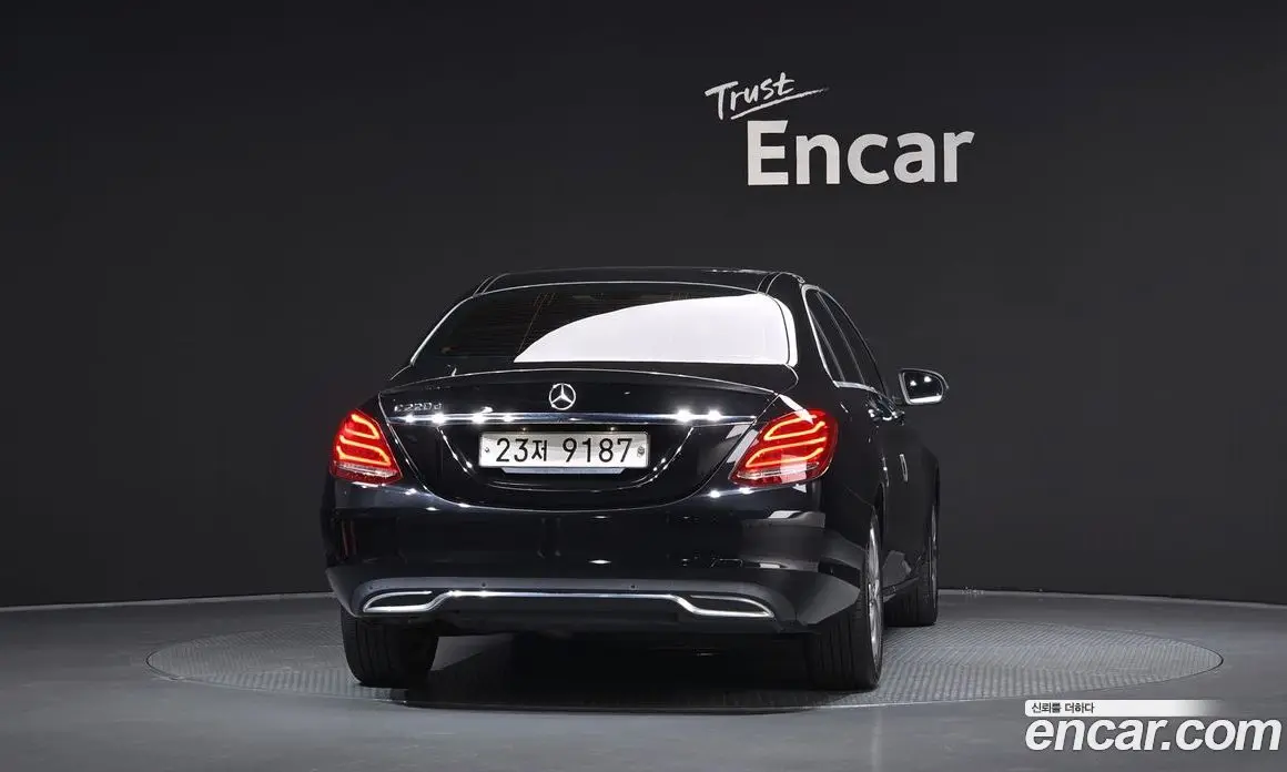 Mercedes-Benz C-Class 2017 2.1 автомат (гидро), фото 4 Mercedes-Benz C-Class 2017 2.1 автомат (гидро), фото 4