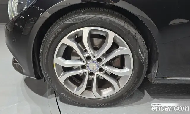 Mercedes-Benz C-Class 2017 2.1 автомат (гидро), миниатюра 5 Mercedes-Benz C-Class 2017 2.1 автомат (гидро), миниатюра 5