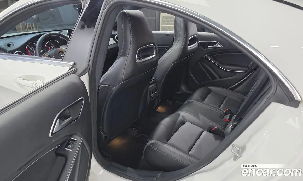 Mercedes-Benz CLA-Class 2016 2.0 автомат (гидро), фото 11 Mercedes-Benz CLA-Class 2016 2.0 автомат (гидро), фото 11