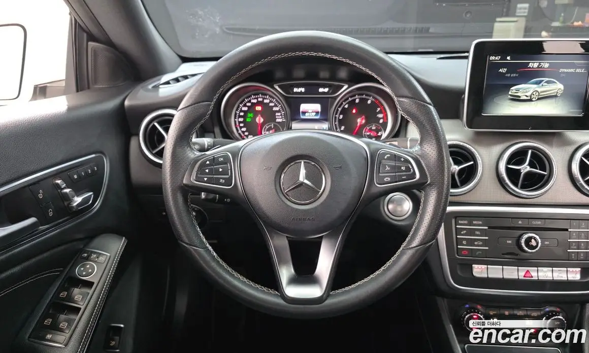 Mercedes-Benz CLA-Class 2016 2.0 автомат (гидро), фото 13 Mercedes-Benz CLA-Class 2016 2.0 автомат (гидро), фото 13