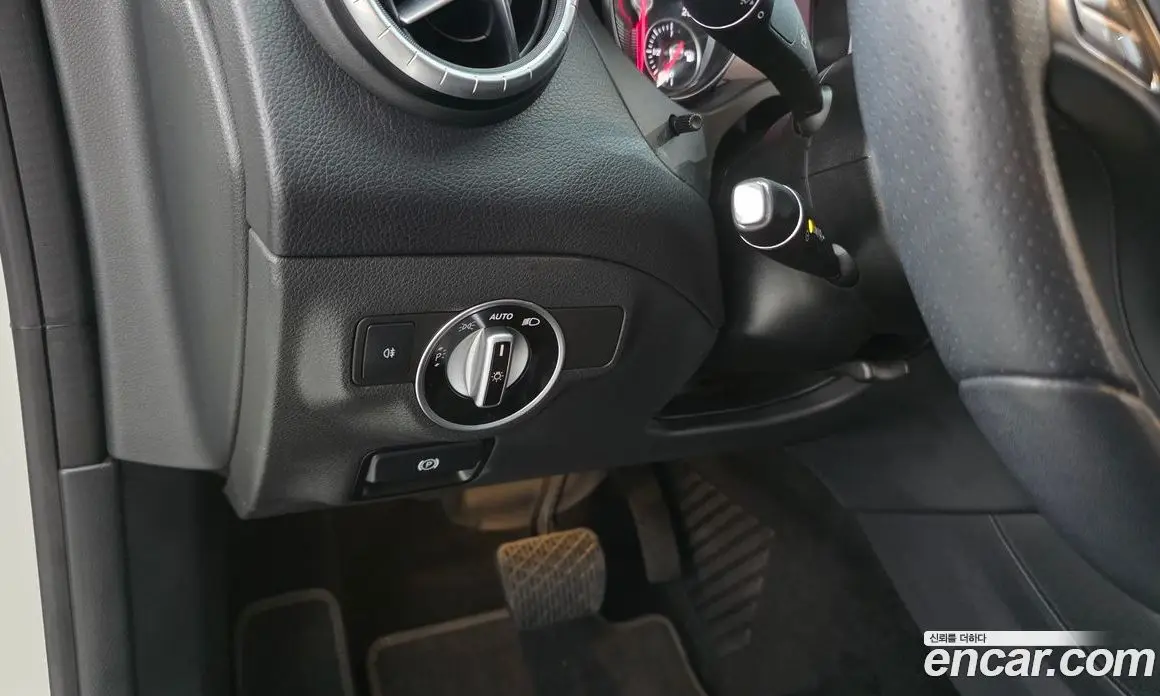 Mercedes-Benz CLA-Class 2016 2.0 автомат (гидро), фото 14 Mercedes-Benz CLA-Class 2016 2.0 автомат (гидро), фото 14