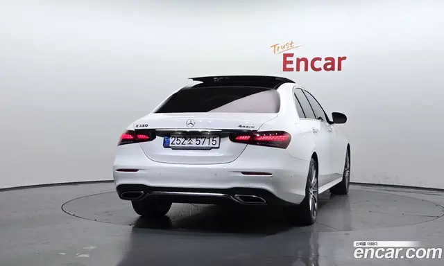 Mercedes-Benz E-Class 2021 2.0 автомат (гидро), миниатюра 4