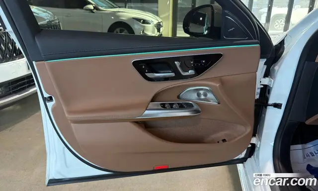 Mercedes-Benz E-Class 2024 3.0 автомат (гидро), миниатюра 11