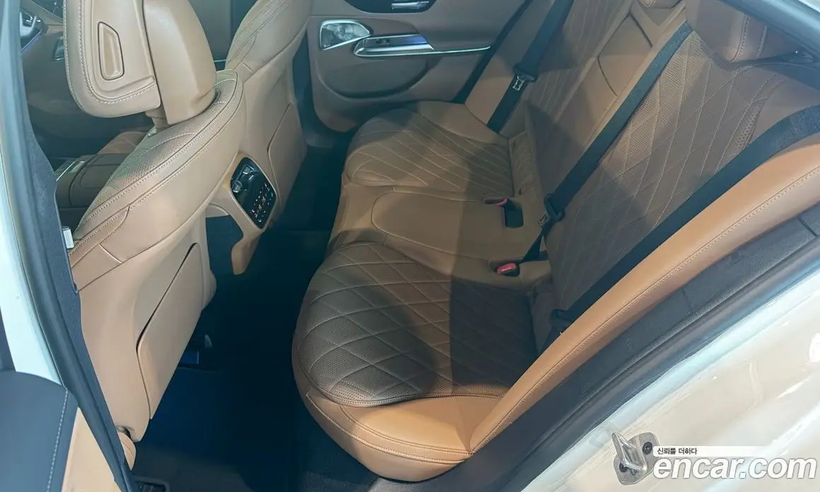 Mercedes-Benz E-Class 2024 3.0 автомат (гидро), фото 18