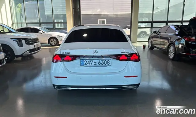 Mercedes-Benz E-Class 2024 3.0 автомат (гидро), миниатюра 4