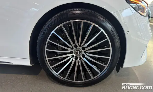Mercedes-Benz E-Class 2024 3.0 автомат (гидро), миниатюра 5