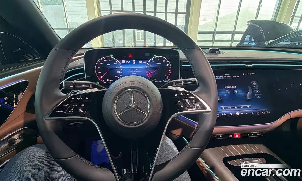Mercedes-Benz E-Class 2024 3.0 автомат (гидро), фото 9