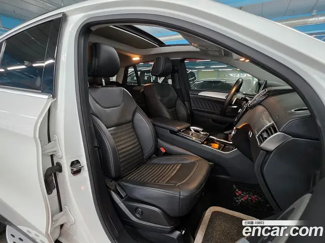 Mercedes-Benz GLE-Class 2018 3.0 автомат (гидро), миниатюра 10 Mercedes-Benz GLE-Class 2018 3.0 автомат (гидро), миниатюра 10