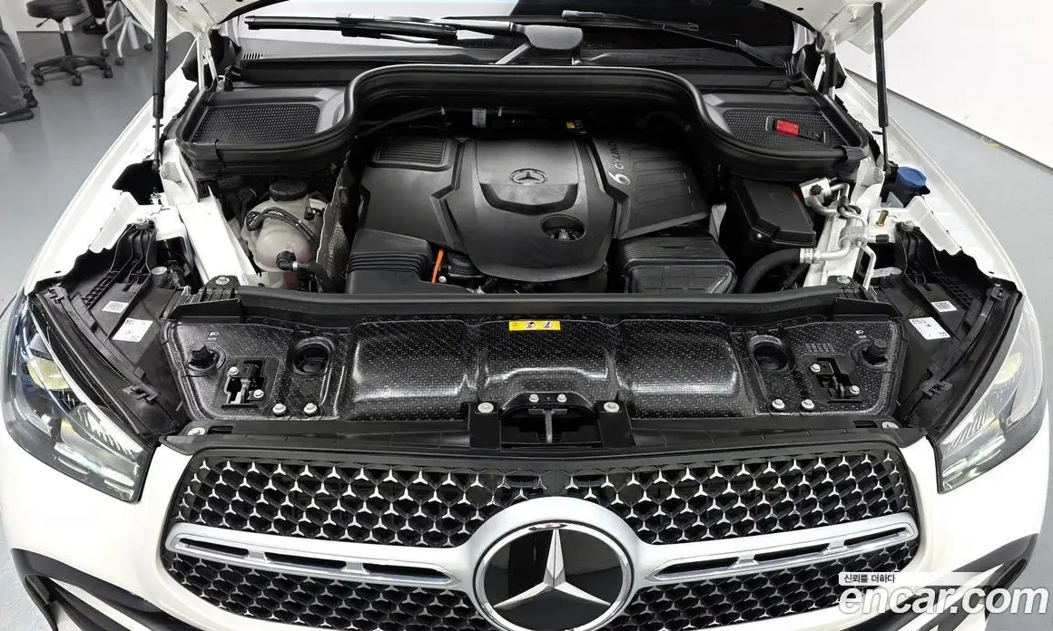 Mercedes-Benz GLE-Class 2024 3.0 автомат (гидро), фото 6